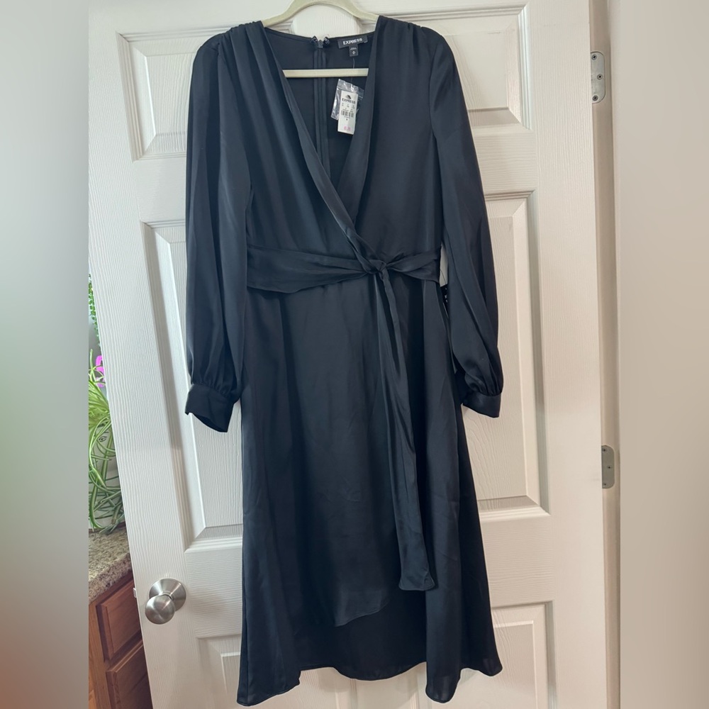 Express black dress. NWT. Size medium